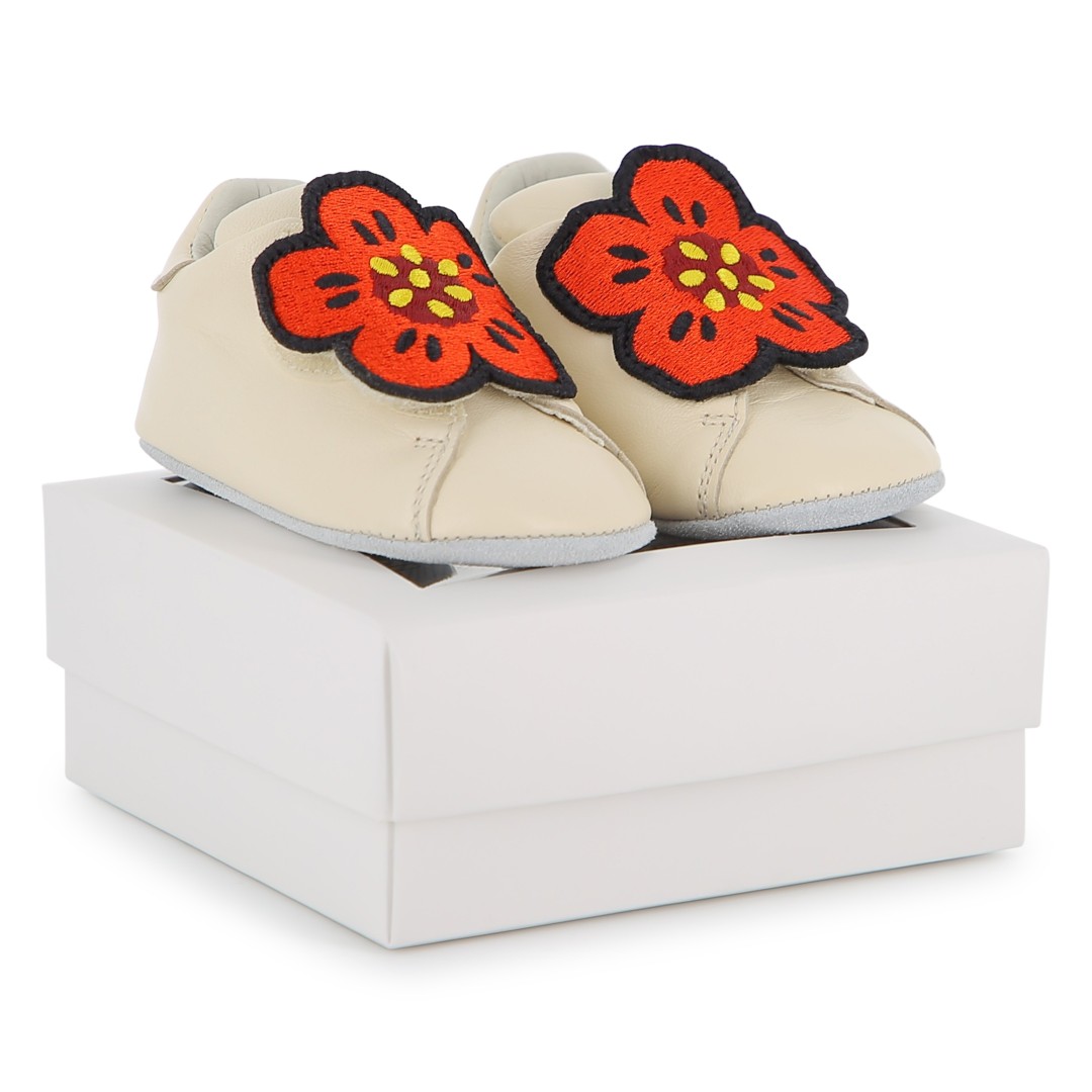 Chaussons en cuir