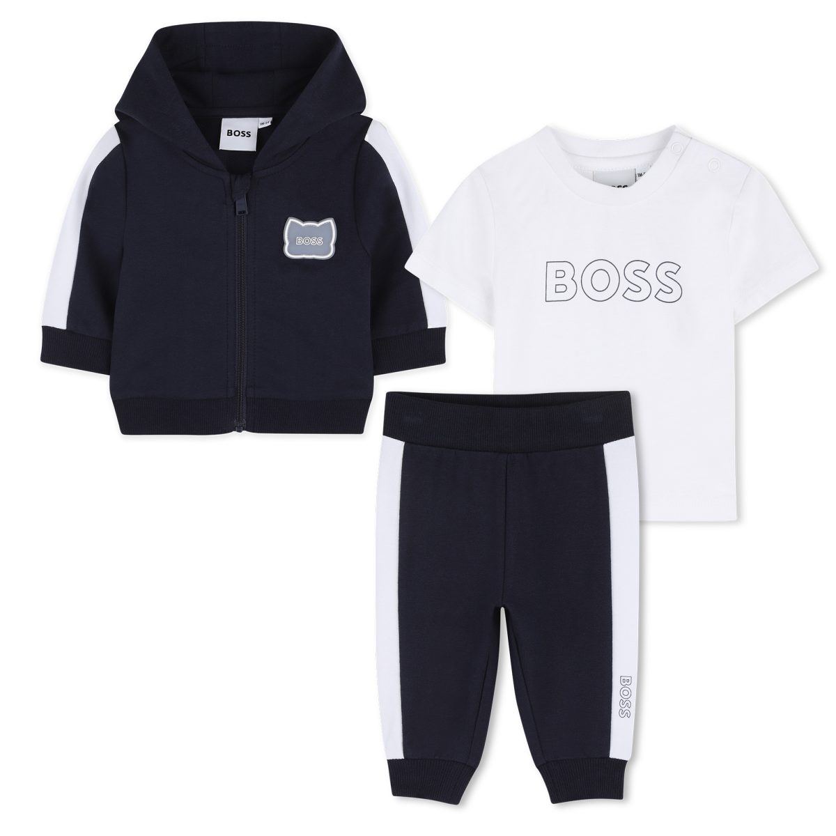 Ensemble cardigan, pantalon et tee-shirt