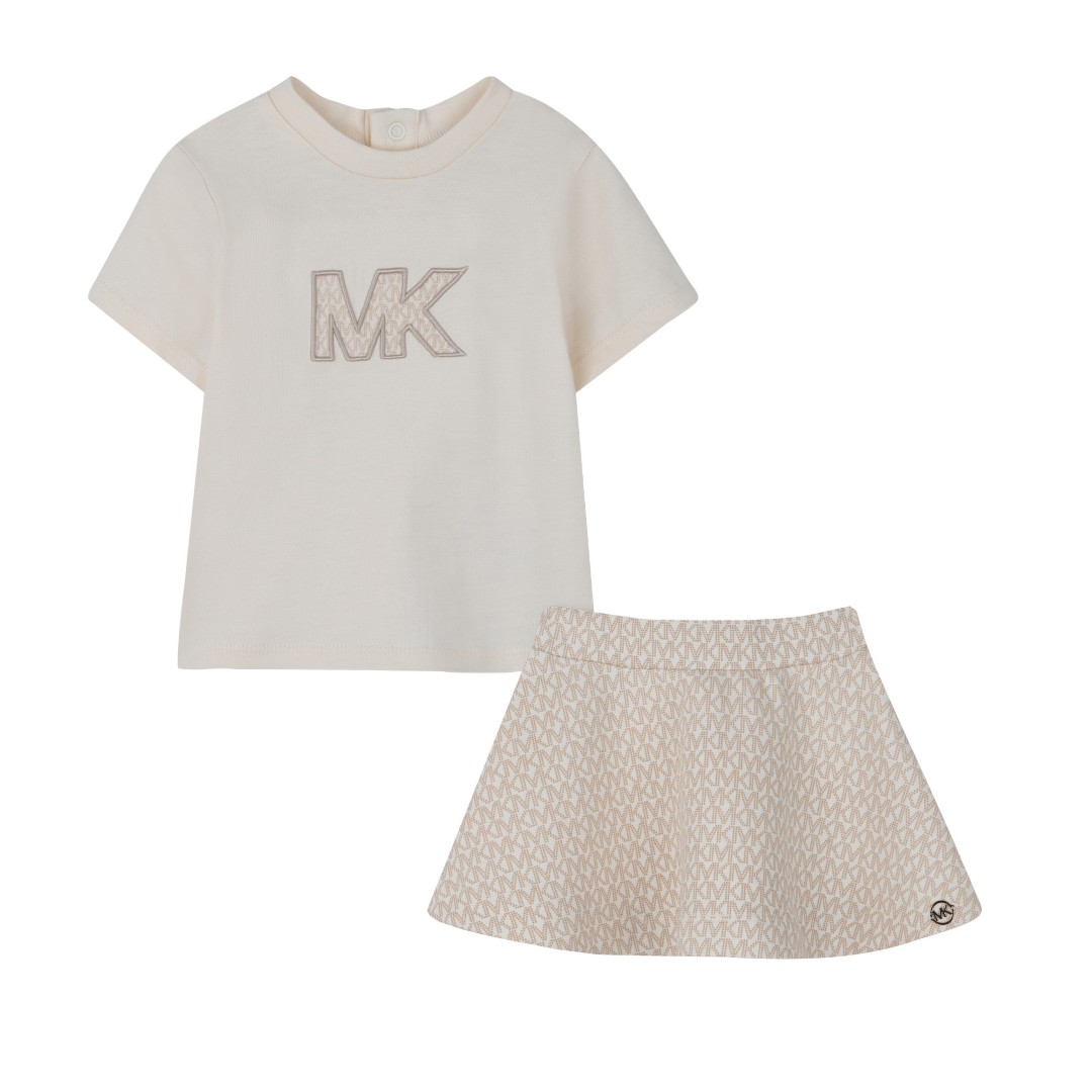 Ensemble tee-shirt et jupe