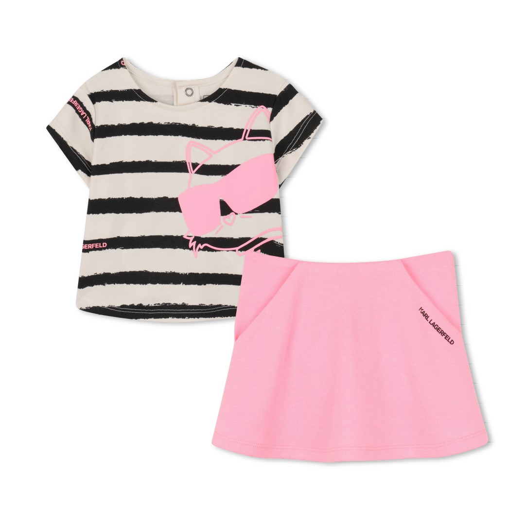 Ensemble tee-shirt et jupe