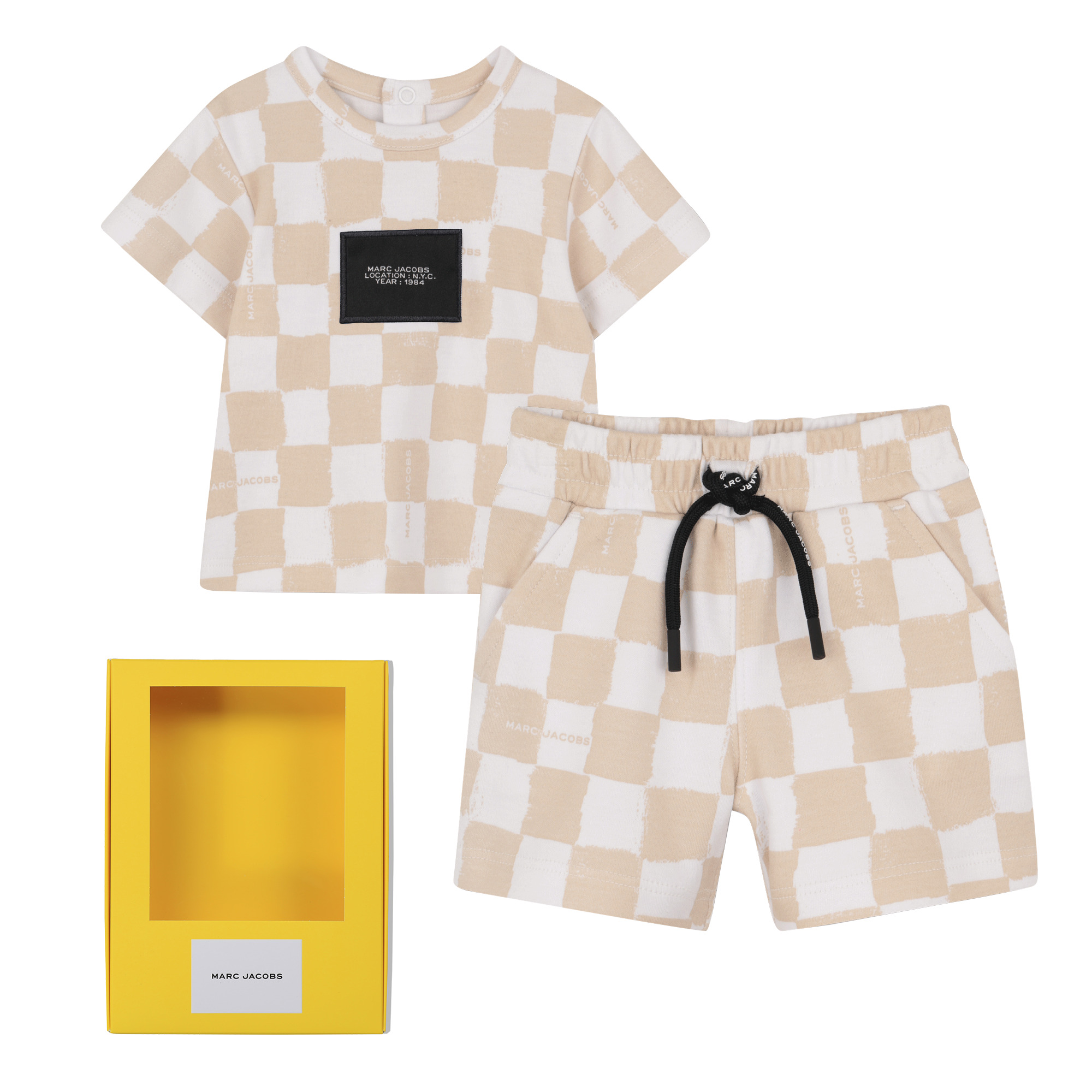 Ensemble tee-shirt et short