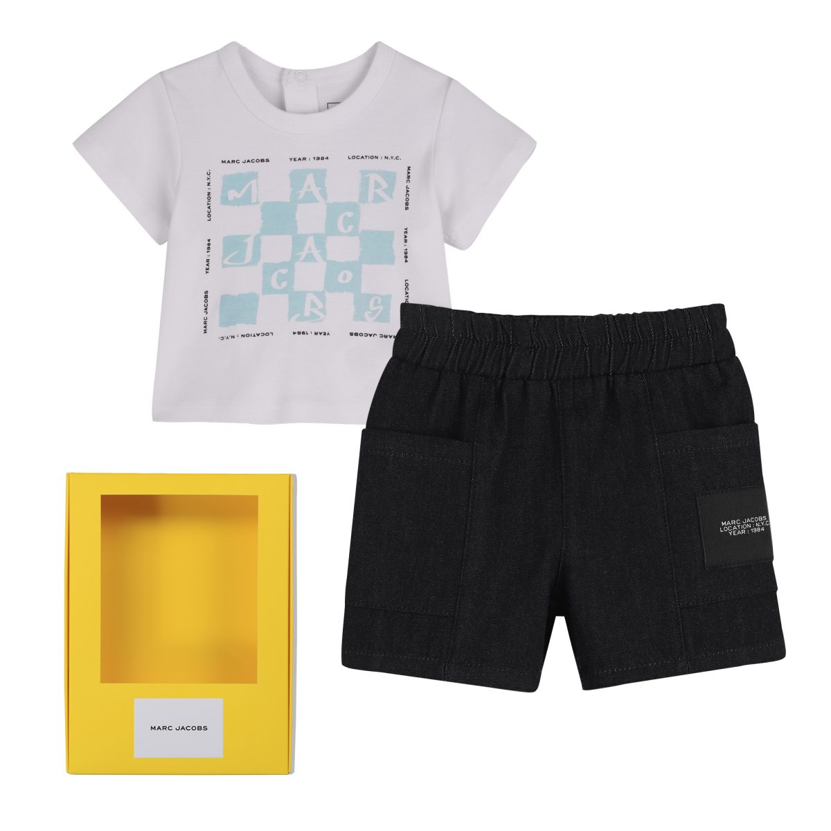 Ensemble tee-shirt et short en denim